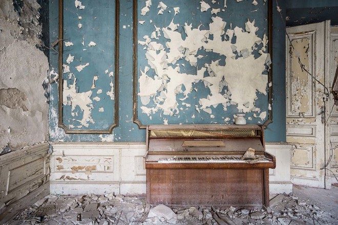 Đi khắp châu Âu tìm những chiếc piano bị lãng quên, người nghệ sĩ khiến mọi người nín lặng vì vẻ đẹp nhuốm màu thời gian - Ảnh 17.