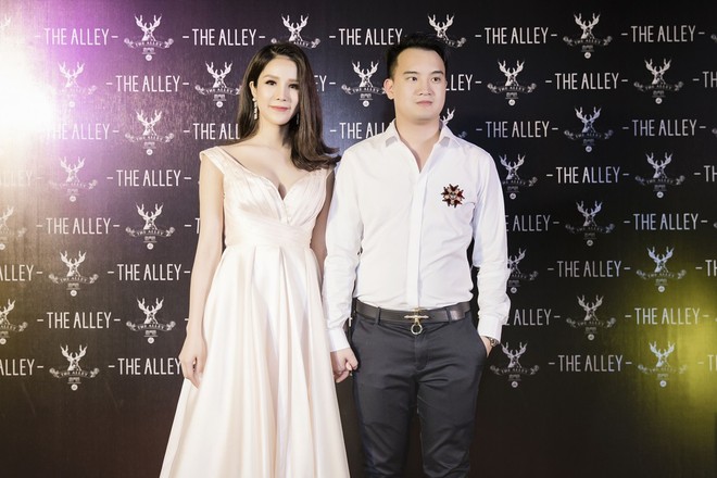 Diệp Lâm Anh cùng dàn Hoa hậu, Á hậu hội ngộ tại sự kiện khai trương trà sữa The Alley Hà Nội - Ảnh 1.