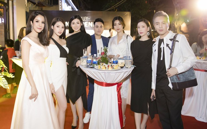 Diệp Lâm Anh cùng dàn Hoa hậu, Á hậu hội ngộ tại sự kiện khai trương trà sữa The Alley Hà Nội - Ảnh 9.