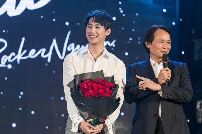 Khoảnh khắc chứng minh: Kh&ocirc;ng cần cao to vạm vỡ, d&agrave;n nam thần Vbiz vẫn khiến fan girl xin chết v&igrave; khu&ocirc;n mặt đẹp ho&agrave;n mĩ - Ảnh 23.