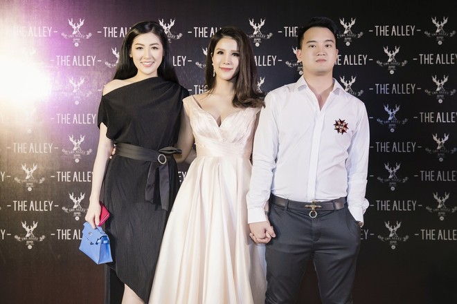 Diệp Lâm Anh cùng dàn Hoa hậu, Á hậu hội ngộ tại sự kiện khai trương trà sữa The Alley Hà Nội - Ảnh 2.
