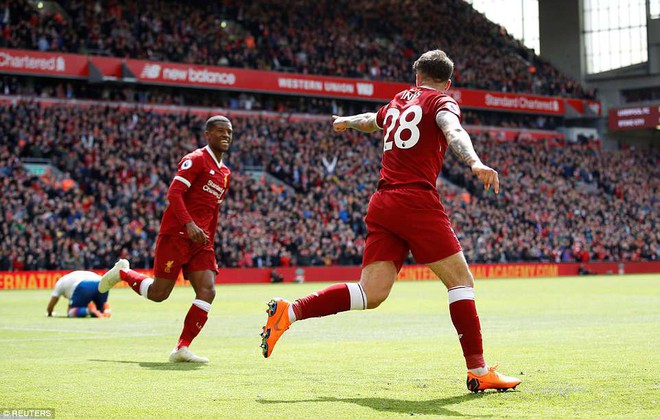Salah bỏ lỡ cơ hội v&agrave;ng, Liverpool bất lực trước Stoke - Ảnh 7.