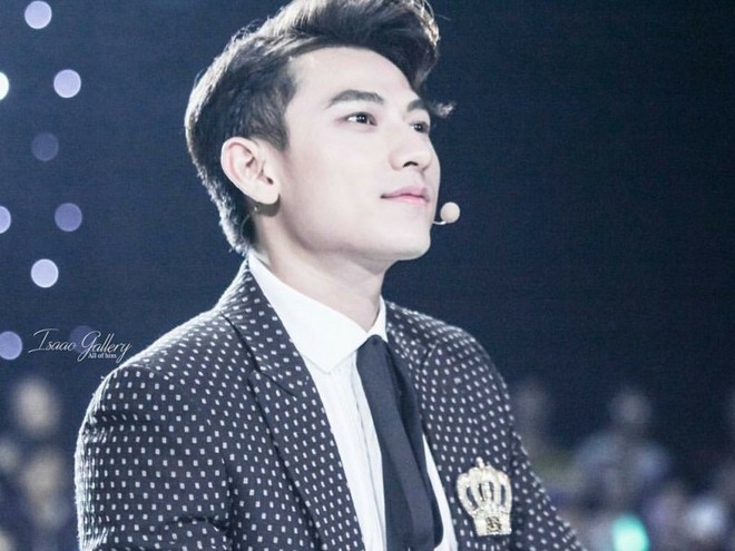 Khoảnh khắc chứng minh: Kh&ocirc;ng cần cao to vạm vỡ, d&agrave;n nam thần Vbiz vẫn khiến fan girl xin chết v&igrave; khu&ocirc;n mặt đẹp ho&agrave;n mĩ - Ảnh 12.