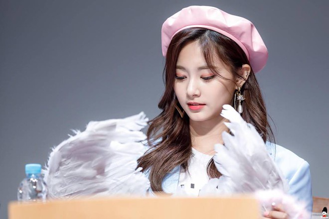 Cứ bảo càng ngày càng đuối sắc, Tzuyu (TWICE) bất ngờ gây sốt vì đẹp không khác gì tiên tử hạ phàm - Ảnh 1.