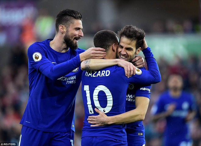 Fabregas lập siêu phẩm, Chelsea chưa buông hy vọng giành vé Champions League - Ảnh 5.