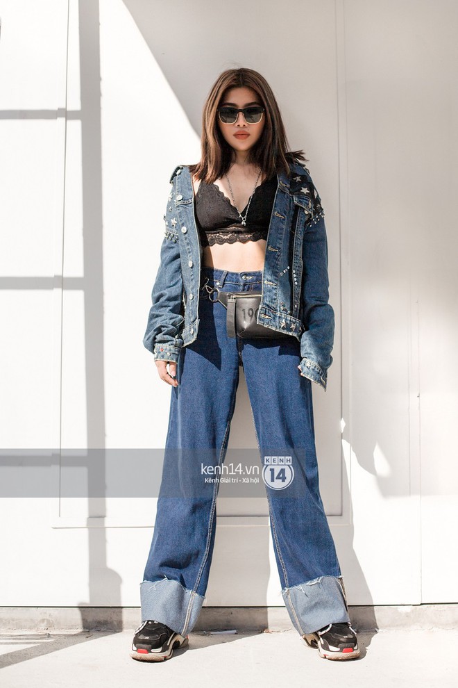 Street style 2 miền: B&ecirc;n cạnh những m&oacute;n đồ hot trend, diện đồ đ&ocirc;i ch&iacute;nh l&agrave; chi&ecirc;u mới để c&aacute;c bạn trẻ thể hiện phong c&aacute;ch - Ảnh 11.