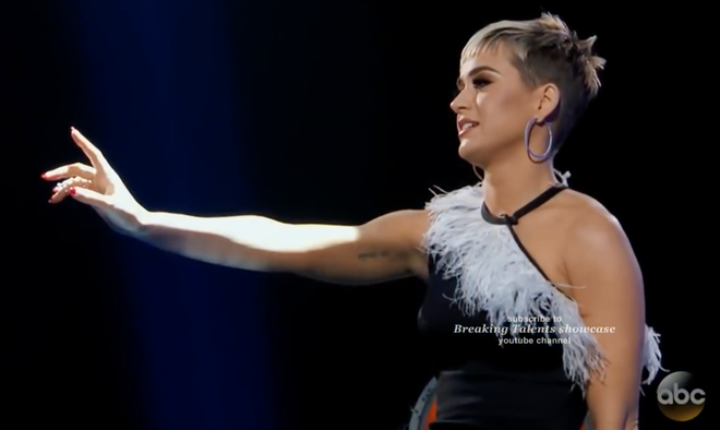 American Idol: Katy Perry bất b&igrave;nh, x&eacute; giấy kết quả khi biết hot boy trong mơ bị loại - Ảnh 7.