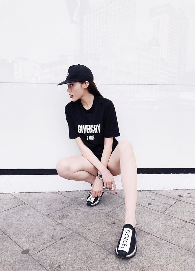 Nhìn street style mới nhất nhận ra ngay một điều: Bảo Anh và Kỳ Duyên trông thế mà hợp nhau ra phết! - Ảnh 2.