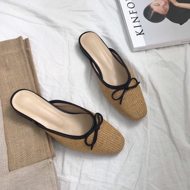 Mule giả c&#243;i: Đ&#244;i d&#233;p hot nhất h&#232; 2018 d&#224;nh cho những c&#244; n&#224;ng kết style ph&#243;ng kho&#225;ng &quot;ểnh ương&quot; - Ảnh 1.