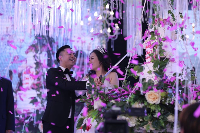 Hữu Công tiết lộ chi 2 tỷ cho đám cưới khủng, rộng 700m2, mời 1000 khách cùng sao hạng A về làng - Ảnh 16.