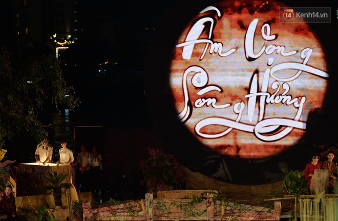 Festival Huế 2018 đặc sắc với &ldquo;&Acirc;m vọng s&ocirc;ng Hương&rdquo; - chương tr&igrave;nh nghệ thuật mang h&igrave;nh ảnh th&acirc;n thương của những con người cố đ&ocirc; Huế - Ảnh 2.