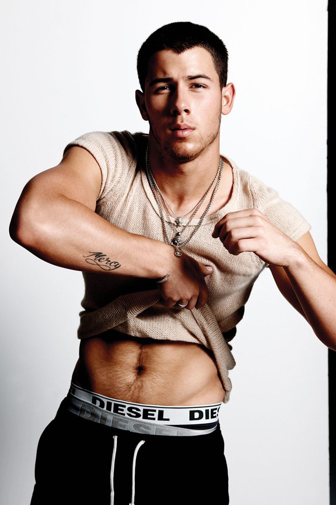 Nick Jonas bất ngờ thông báo đến Việt Nam lần đầu tiên - Ảnh 2.