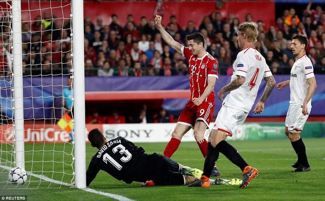 Sevilla 1-2 Bayern Munich: James Rodriguez vào sân tạo ra bước ngoặt - Ảnh 6.