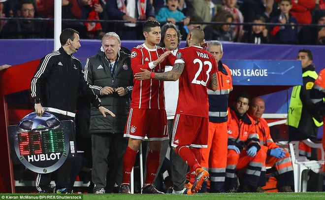 Sevilla 1-2 Bayern Munich: James Rodriguez vào sân tạo ra bước ngoặt - Ảnh 5.