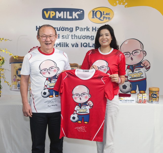 HLV trưởng Park Hang-Seo ch&iacute;nh thức trở th&agrave;nh đại sứ thương hiệu của VPMilk v&agrave; IQLac Pro - Ảnh 3.