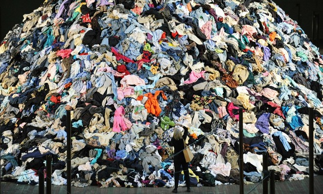 “Cả thèm chóng chán” khi mua quần áo, bạn có biết chính hành động này đang tiếp tay hủy hoại môi trường đấy! - Ảnh 5.