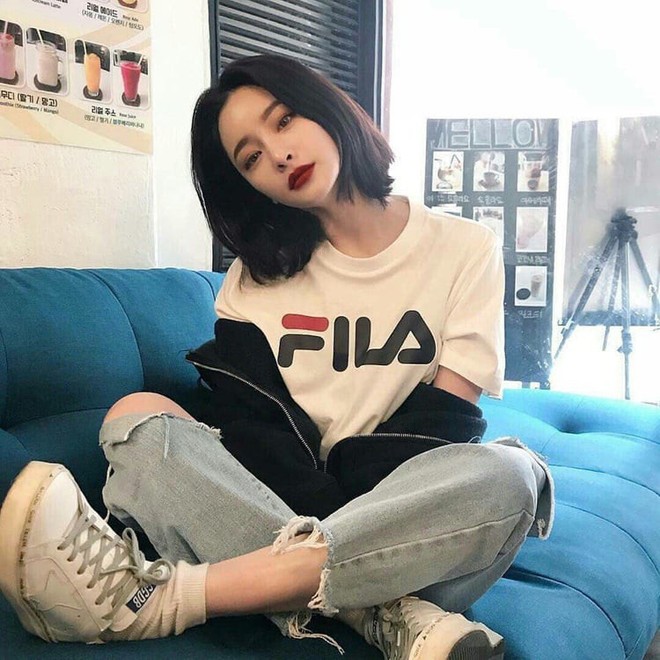 &Eacute;o le cuộc t&igrave;nh: Người y&ecirc;u mới inbox hỏi mua gi&agrave;y đ&ocirc;i để đi với người y&ecirc;u cũ của bạn, phải l&agrave;m sao? - Ảnh 1.