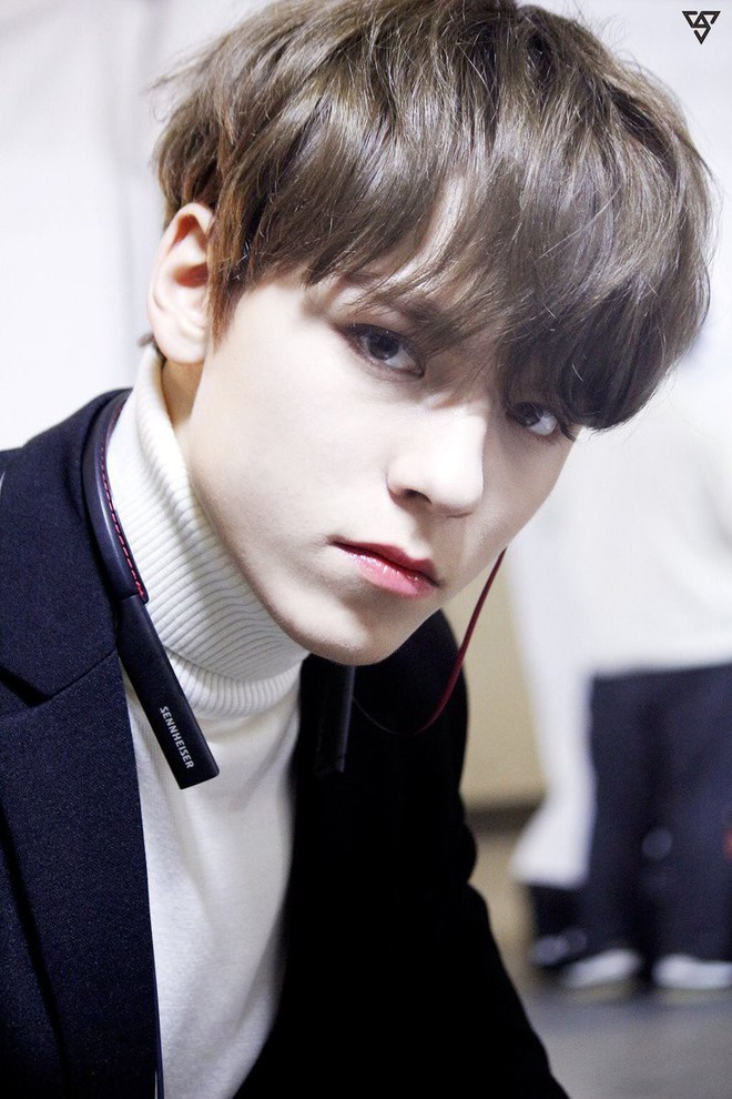 Vernon (SEVENTEEN) khoe ảnh ấu thơ đẹp như minh tinh quốc tế - Ảnh 3.