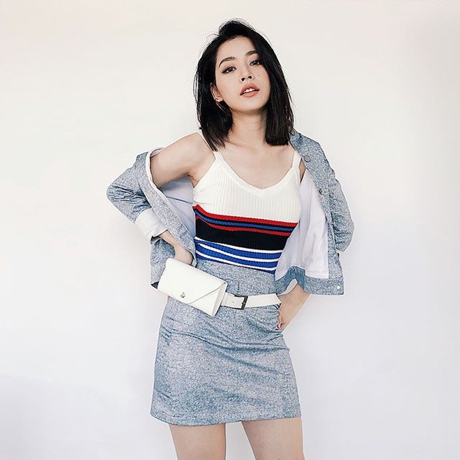 C&#249;ng để t&#243;c ngắn đen tuyền, T&#250; Hảo v&#224; Chi Pu tr&#244;ng chẳng kh&#225;c g&#236; chị em sinh đ&#244;i - Ảnh 7.