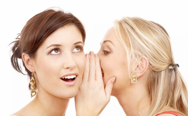 Đừng n&oacute;i cho ai kh&aacute;c biết đấy nh&eacute; - Nhưng tại sao những b&iacute; mật vẫn lu&ocirc;n được bật m&iacute;? - Ảnh 2.