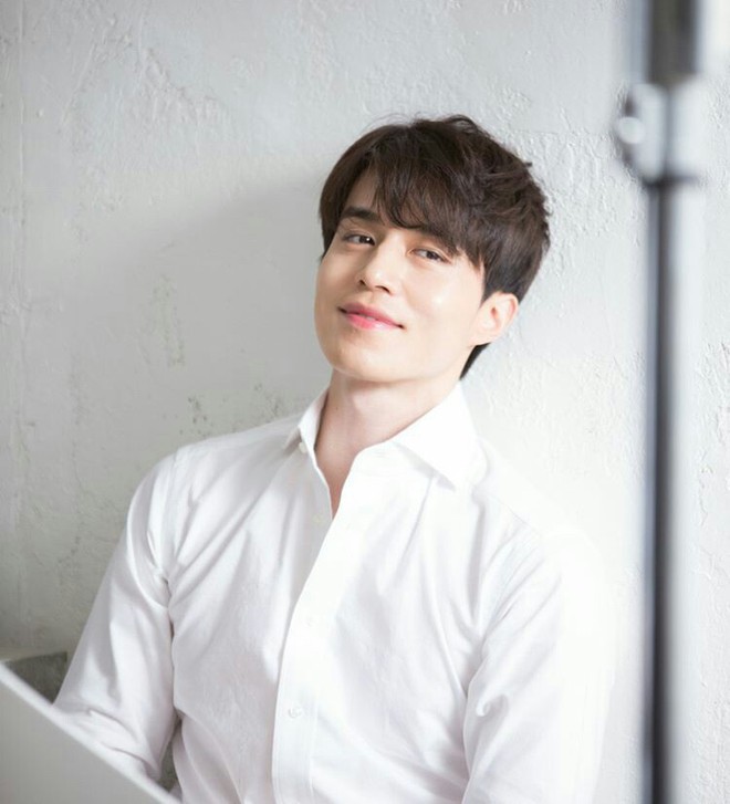 Lee Dong Wook lộ ảnh quá khứ một trời một vực so với hiện tại: Liệu có dao kéo để trùng tu nhan sắc? - Ảnh 12.