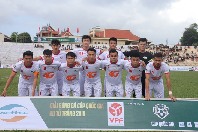 H&agrave;ng ng&agrave;n fan đất v&otilde; xem Viettel đấu B&igrave;nh Định ở Cup Quốc gia - Ảnh 4.