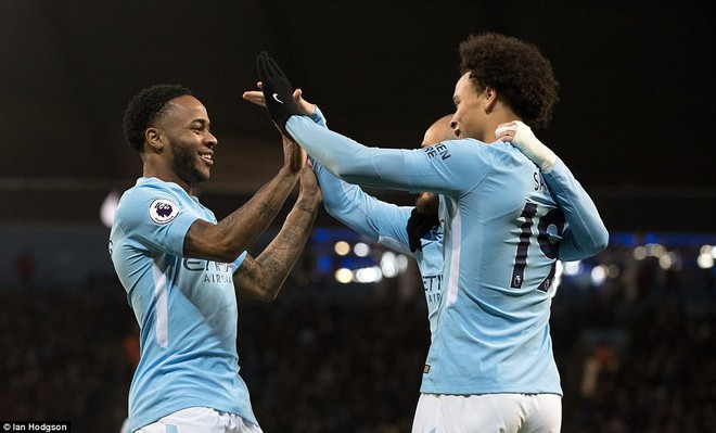 Sterling ghi bàn sau 39 giây, Man City lại hơn Man Utd 15 điểm - Ảnh 5.