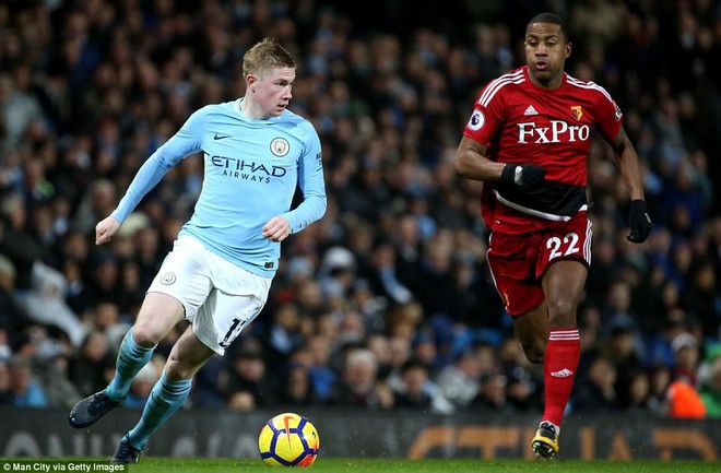 Sterling ghi bàn sau 39 giây, Man City lại hơn Man Utd 15 điểm - Ảnh 3.