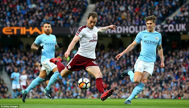 Aguero chói sáng, Man City thẳng tiến ở FA Cup - Ảnh 3.