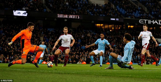 Aguero chói sáng, Man City thẳng tiến ở FA Cup - Ảnh 11.