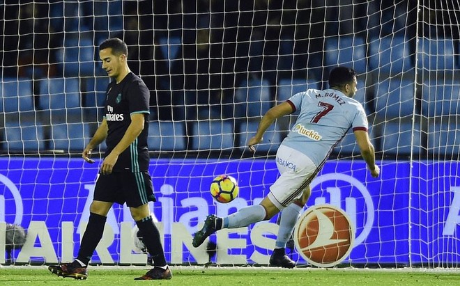 Ronaldo lại tịt ngòi, Real Madrid kém Barca tới 16 điểm - Ảnh 11.