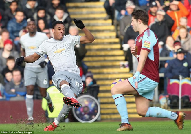 Martial ghi bàn duy nhất, Man Utd nhọc nhằn giành 3 điểm trước Burnley - Ảnh 6.