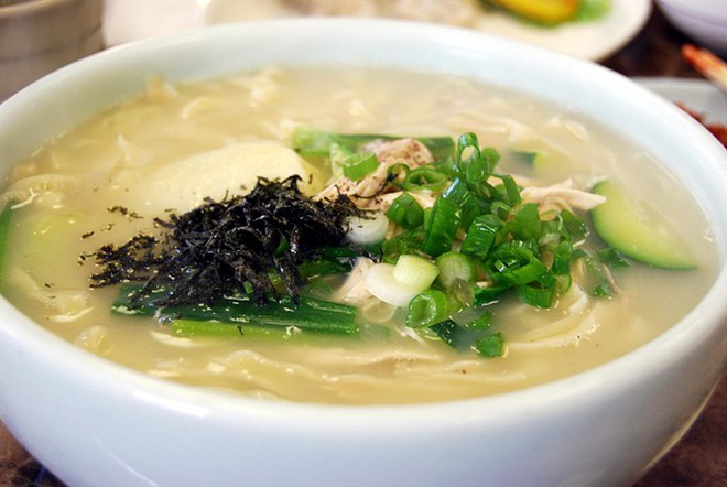 7 món ăn không thể bỏ qua khi đến với đảo Jeju xinh đẹp ở Hàn Quốc - Ảnh 3.
