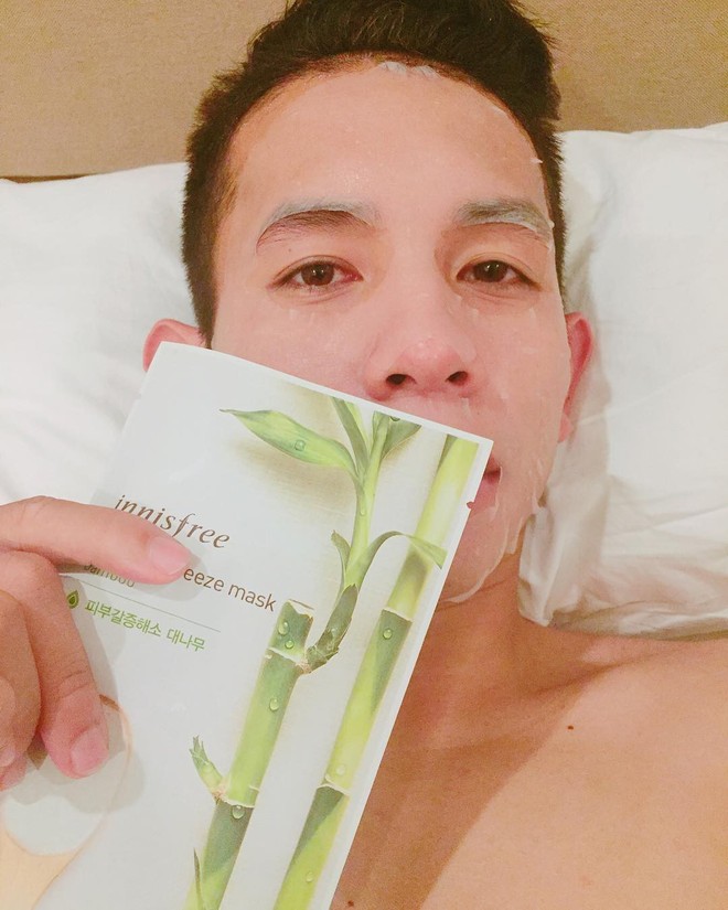 Ít ai ngờ người hùng Nguyễn Phong Hồng Duy của U23 Việt Nam cũng thích đắp mặt nạ giấy - Ảnh 5.