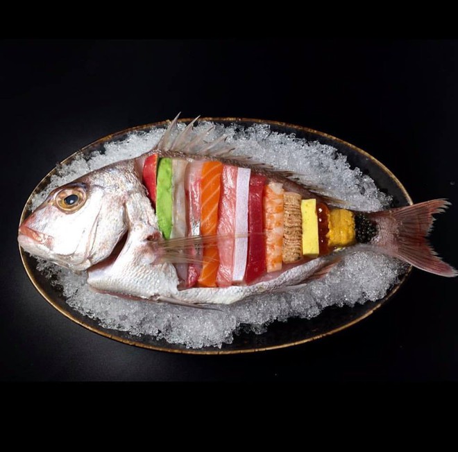 Những phần sashimi sống động có chút rợn người thế này bạn có dám thử không? - Ảnh 2.