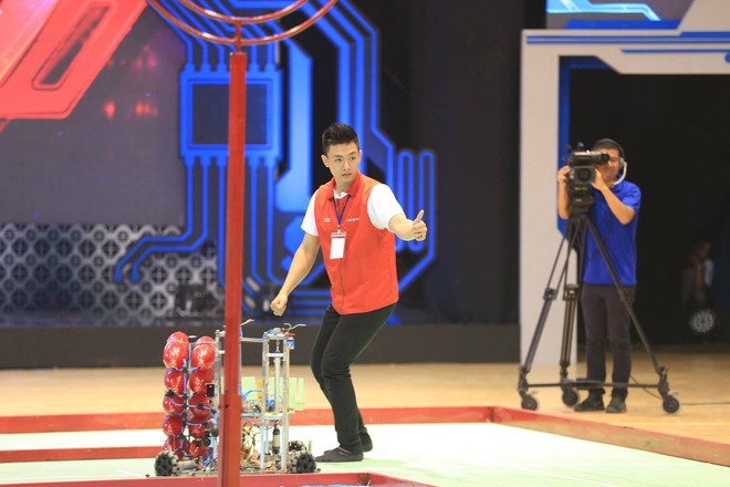 Khai mạc vòng chung kết Robocon 2018: Cả trời ký ức tuổi thơ của thế hệ 8x, 9x bỗng ùa về - Ảnh 2.