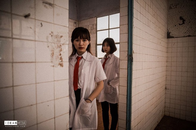 Bộ ảnh kỷ yếu rùng rợn chụp trong bệnh viện bỏ hoang của nhóm học sinh Bình Phước - Ảnh 5.