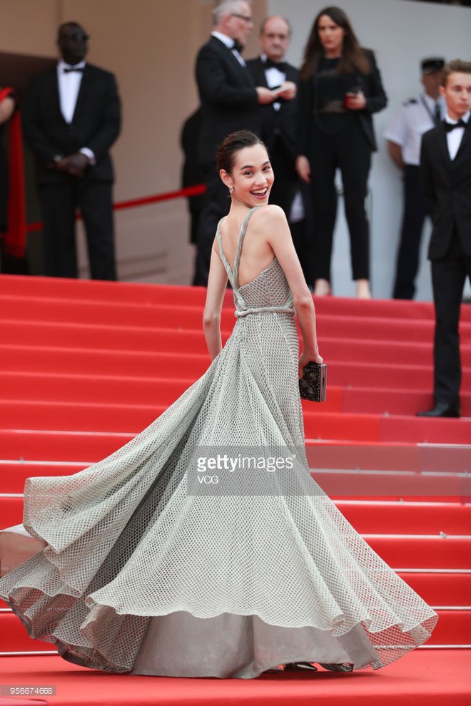 Không phải Phạm Băng Băng, đây mới là mỹ nhân châu Á có những khoảnh khắc thần sầu nhất tại thảm đỏ Cannes - Ảnh 18.