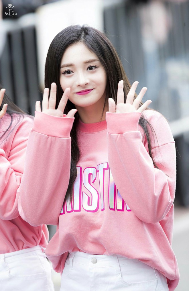 Girlgroup từng được coi l&agrave; đối thủ của TWICE x&aacute;c nhận ra mắt nh&oacute;m nhỏ đầu ti&ecirc;n - Ảnh 1.