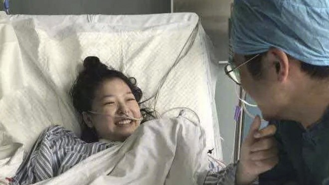 C&ocirc; g&aacute;i trẻ tỉnh lại sau 4 th&aacute;ng h&ocirc;n m&ecirc; s&acirc;u nhờ nghe nhạc của Ch&acirc;u Kiệt Lu&acirc;n - Ảnh 1.