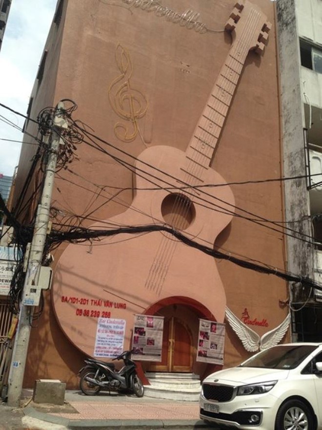 Ng&agrave;y mai xử vụ đi ăn quẹt thẻ mất gần 700 triệu đồng ở S&agrave;i G&ograve;n - Ảnh 2.