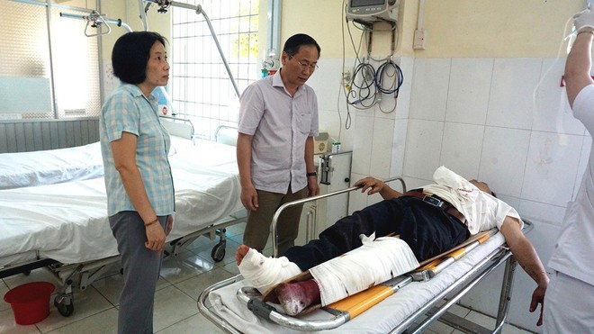 Hiện trường vụ tai nạn kinh ho&agrave;ng, 3 c&aacute;n bộ hưu tr&iacute; ng&agrave;nh c&ocirc;ng an tử vong - Ảnh 13.
