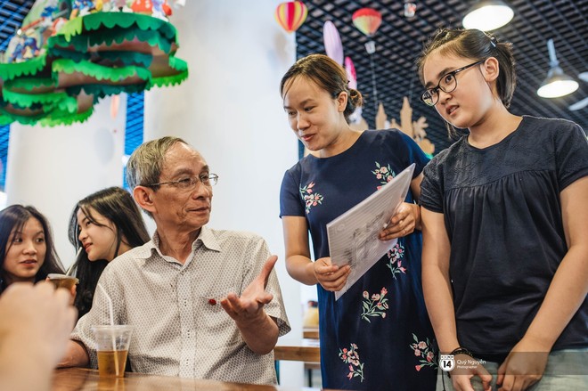 Chuyện về &quot;&#244;ng nội&quot; trong tr&#225;i tim học sinh Marie Curie: Từng l&#224; thầy hiệu trưởng ngh&#232;o, chỉ c&#243; duy nhất 1 bộ quần &#225;o l&#224;nh lặn đi dạy - Ảnh 2.