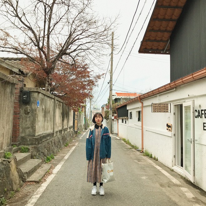 Thiếu nữ Hàn mang nhan sắc trẻ thơ nhờ sở hữu combo mặt tròn, tóc ngắn - Ảnh 7.