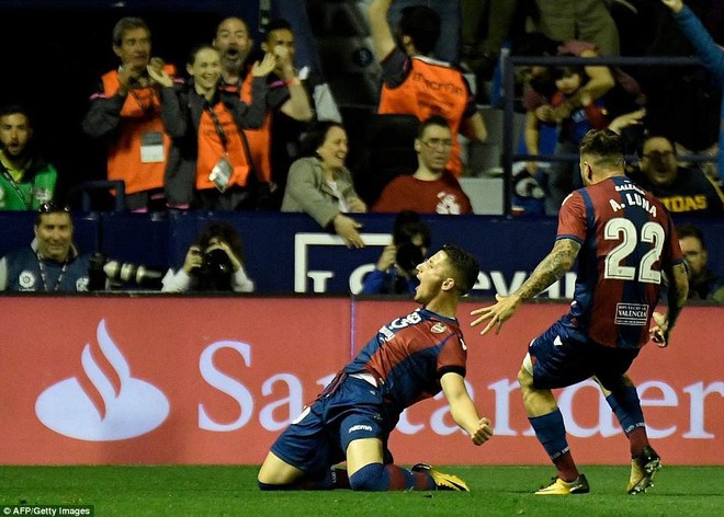 Messi vắng mặt, Barca vỡ mộng bất bại sau trận đấu có tới 9 bàn thắng - Ảnh 3.