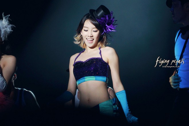 Được biết đến với h&igrave;nh ảnh ngọc nữ nhưng c&aacute;c idol n&agrave;y cũng c&oacute; những lần sexy đến nghẹt thở - Ảnh 2.