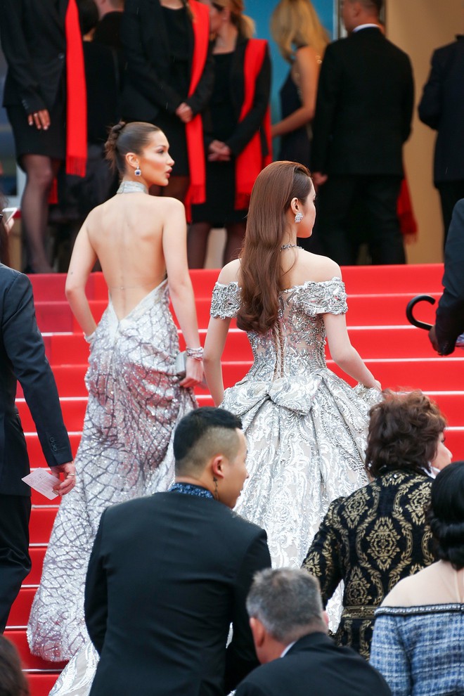 Lần đầu đến Cannes, bản sao Ngọc Trinh xuất hiện lộng lẫy tr&ecirc;n thảm đỏ với trang sức tiền tỷ - Ảnh 4.