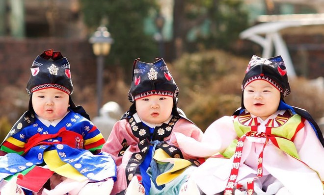 Bộ 3 Daehan, Minguk, Manse gây sốt vì màn lột xác: Điển trai, chân dài, người đặc biệt sớm có thần thái giống bố - Ảnh 9.