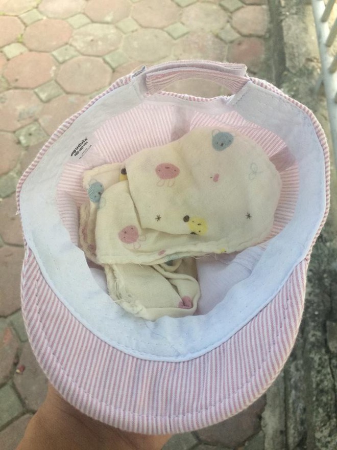 Hành khách để quên mũ của con trên taxi rồi "hét" giá 9 triệu bắt tài xế ship trả, nếu không sẽ báo công an can thiệp - Ảnh 3.