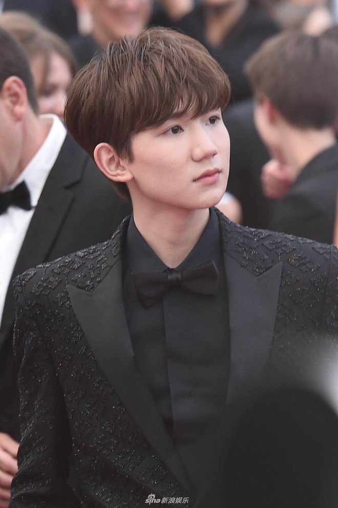 Mỹ nam Vương Nguyên TFboys lần đầu tới Cannes, hớn hở chụp ảnh chung cùng bạn trai Taylor Swift - Ảnh 13.